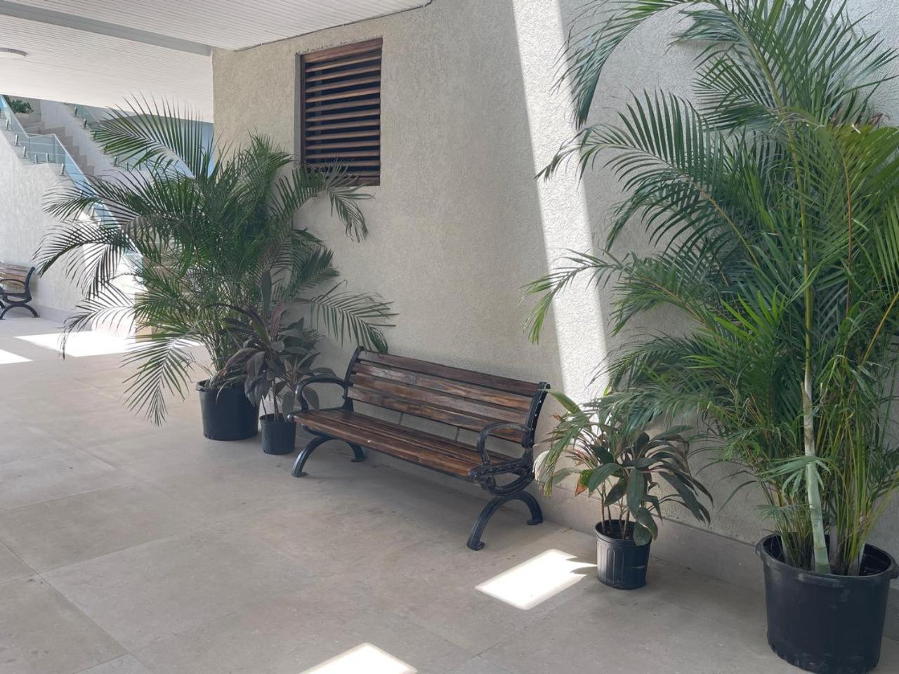 Oceanfront Condo W/ Free Parking + High Speed Wifi Negril Kültér fotó