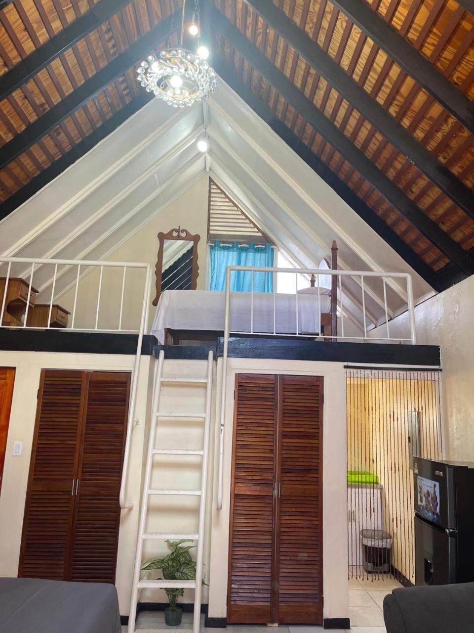 Oceanfront Condo W/ Free Parking + High Speed Wifi Negril Kültér fotó